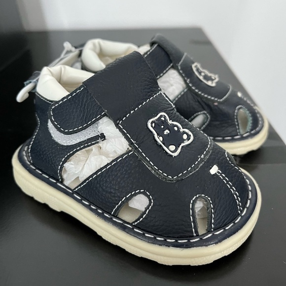 Baby boy navy sandals sz 3 NWT from Italy - Picture 1 of 5